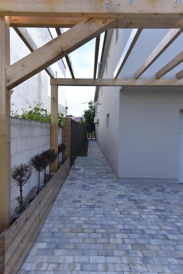 Apartmani Vinetan Бетина Экстерьер фото